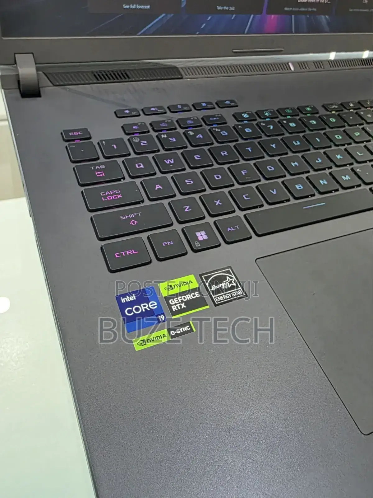 New Laptop Asus ROG Strix G18 16GB Intel Core i9 SSD 1T