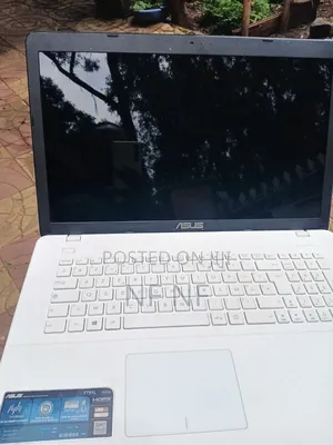Laptop Asus F70SL 6GB Intel Core i3 HDD+SSD 500GB