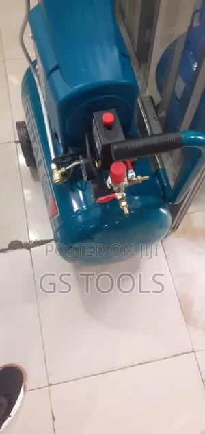 Total 50l አእር Compresser