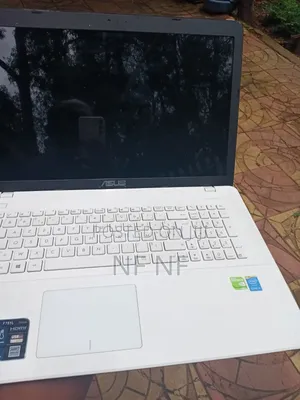 Laptop Asus F70SL 6GB Intel Core i3 HDD+SSD 500GB