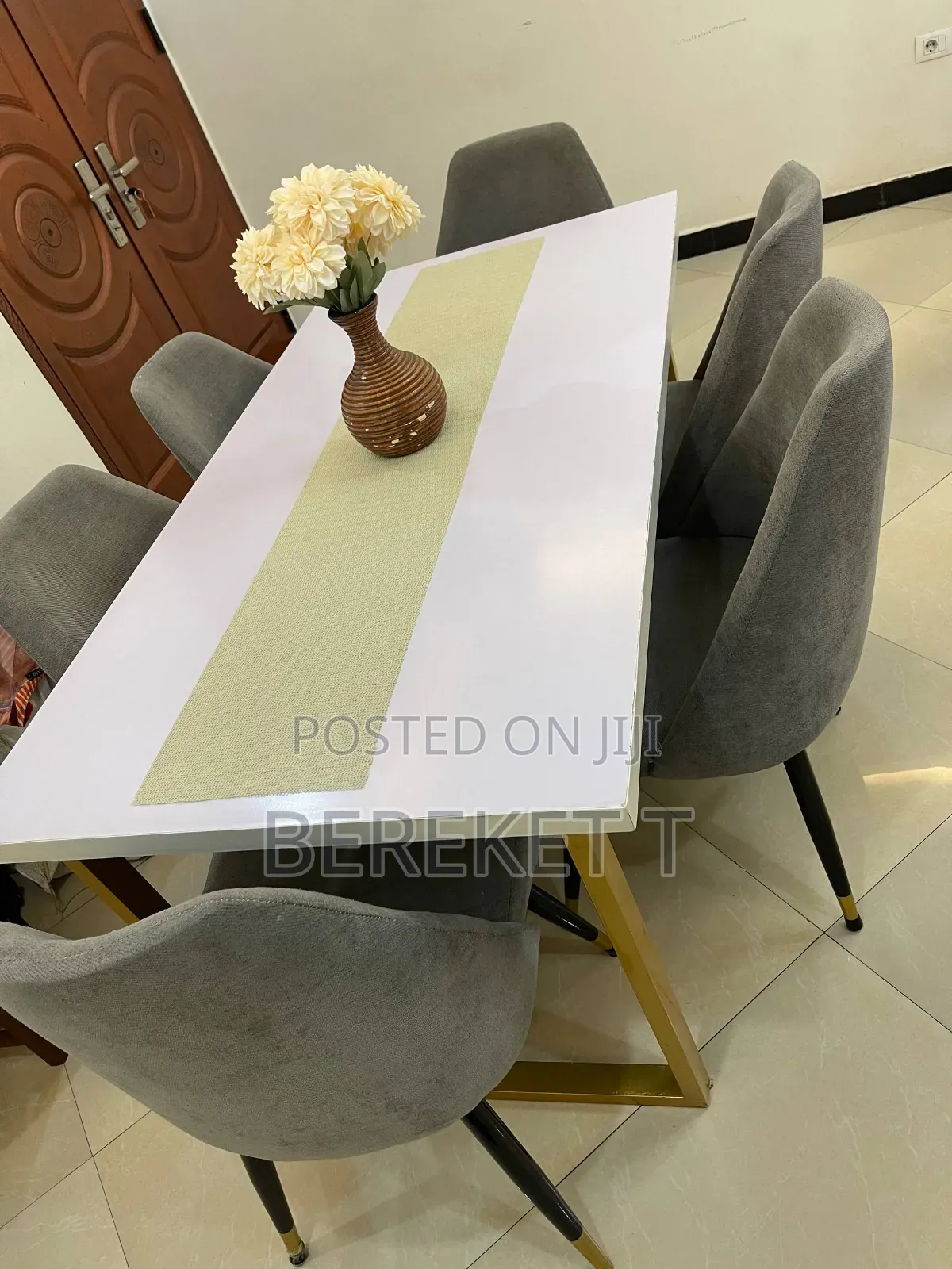 6 Seater Table