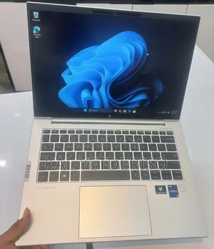 New Laptop HP EliteBook 840 G9 16GB Intel Core i5 SSD 512GB