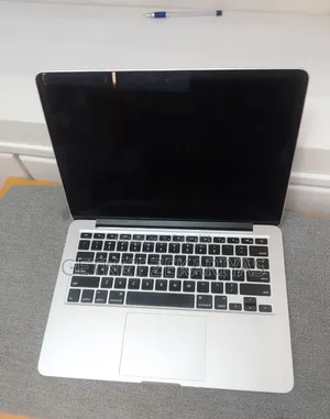 New Laptop Apple MacBook Pro 2013 8GB Intel Core i5 SSD 256GB