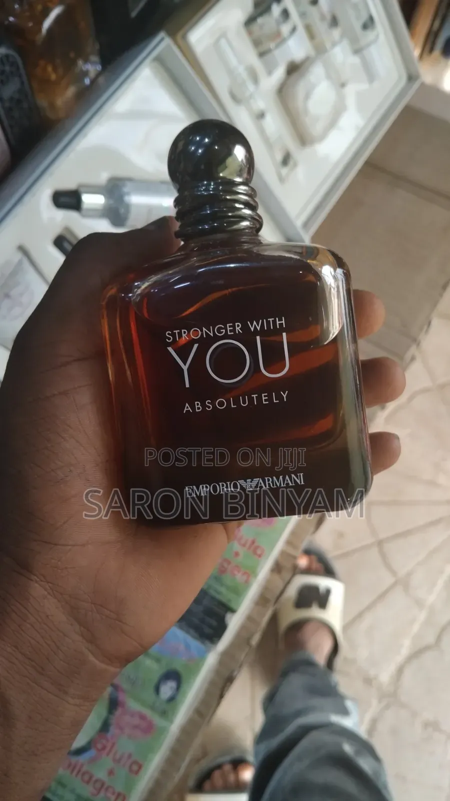 Emporio Armani Stronger With You Absolutely Parfum.