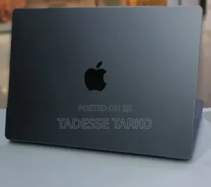 New Laptop Apple MacBook Pro 2021 M1 32GB Apple M1 Pro SSD 512GB