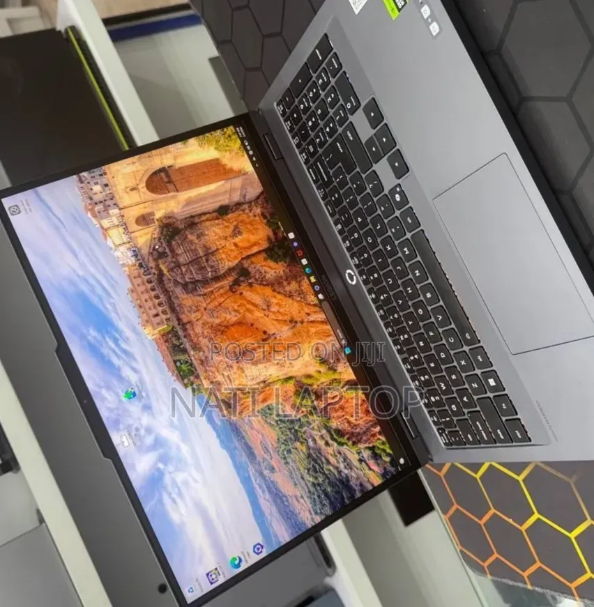 New Laptop Lenovo Legion 5 16GB Intel Core Ultra 9 SSD 1T