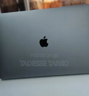 New Laptop Apple MacBook Pro 2017 16GB Intel Core i7 SSD 512GB