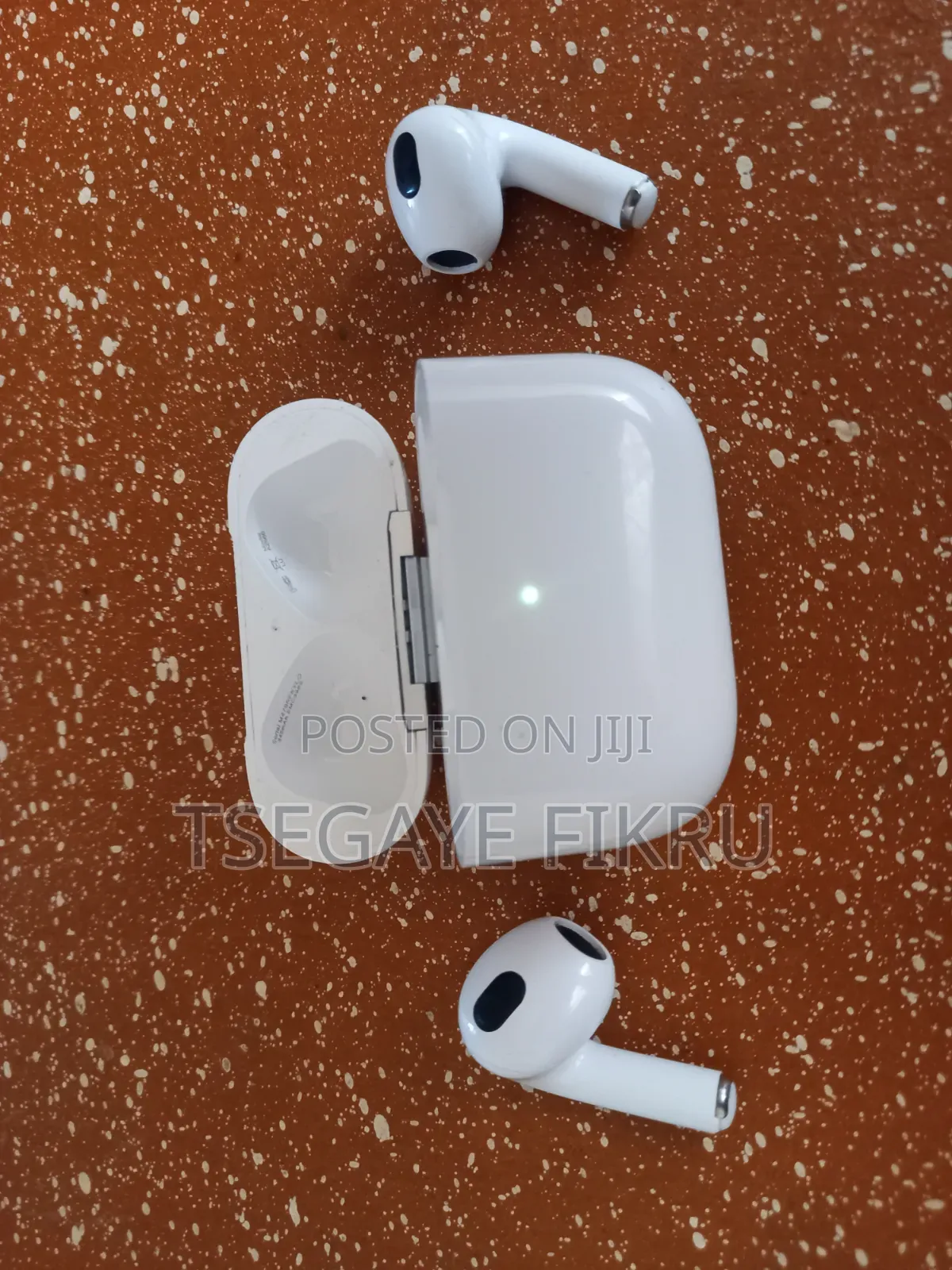 Original Apple Airpod 3
