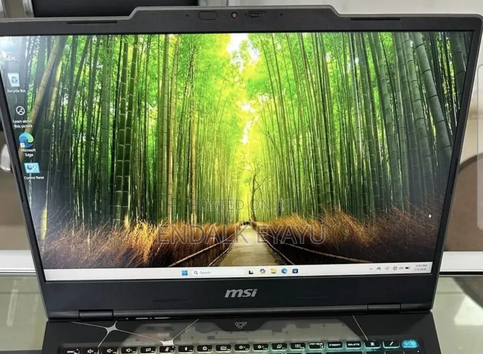 New Laptop MSI Cyborg 15 16GB Intel Core 7 SSD 512GB