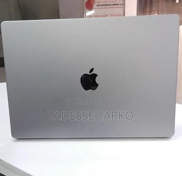 New Laptop Apple MacBook Pro 2021 M1 Max 32GB Apple M1 Pro SSD 1T