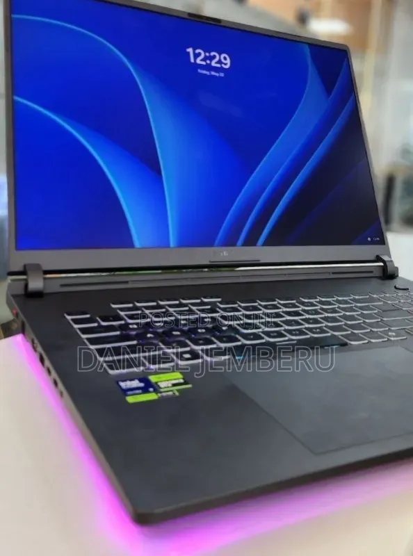 New Laptop Asus ROG Strix G18 32GB Intel Core Ultra 9 SSD 2T