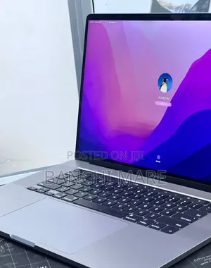 New Laptop Apple MacBook Pro 2019 32GB Intel Core i9 SSD 512GB