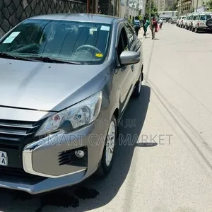 Mitsubishi Attrage 2022 Silver