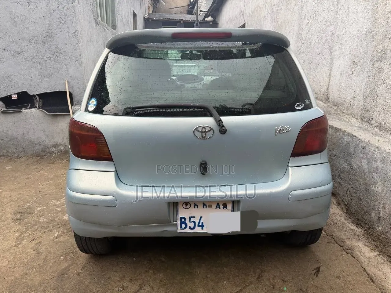 Toyota Vitz 2004 Blue