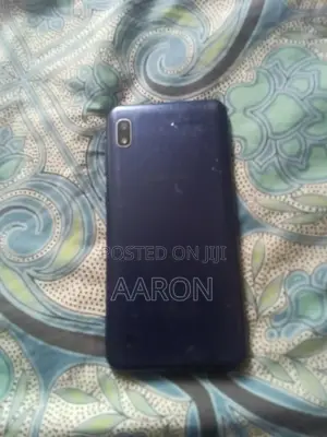 Samsung A10 32 GB Blue