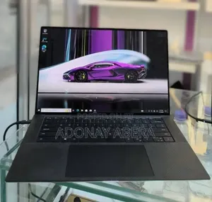 New Laptop Dell 16GB Intel Core i7 SSD 512GB