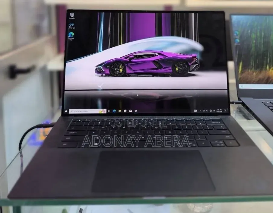 New Laptop Dell 16GB Intel Core i7 SSD 512GB