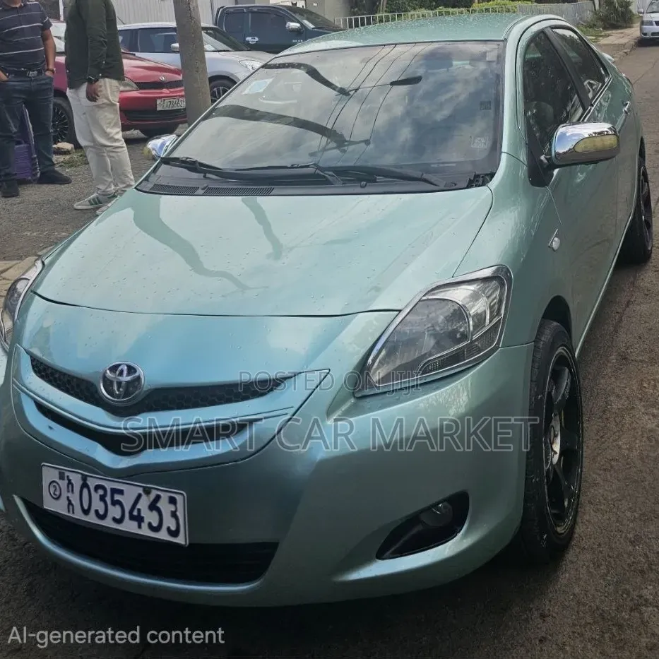Toyota Yaris 2008 Gray