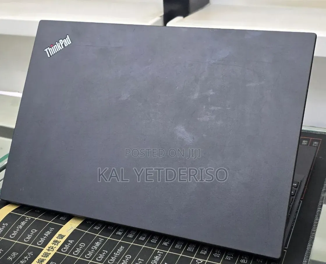 New Laptop Lenovo ThinkPad T490s 8GB Intel Core i5 SSD 256GB