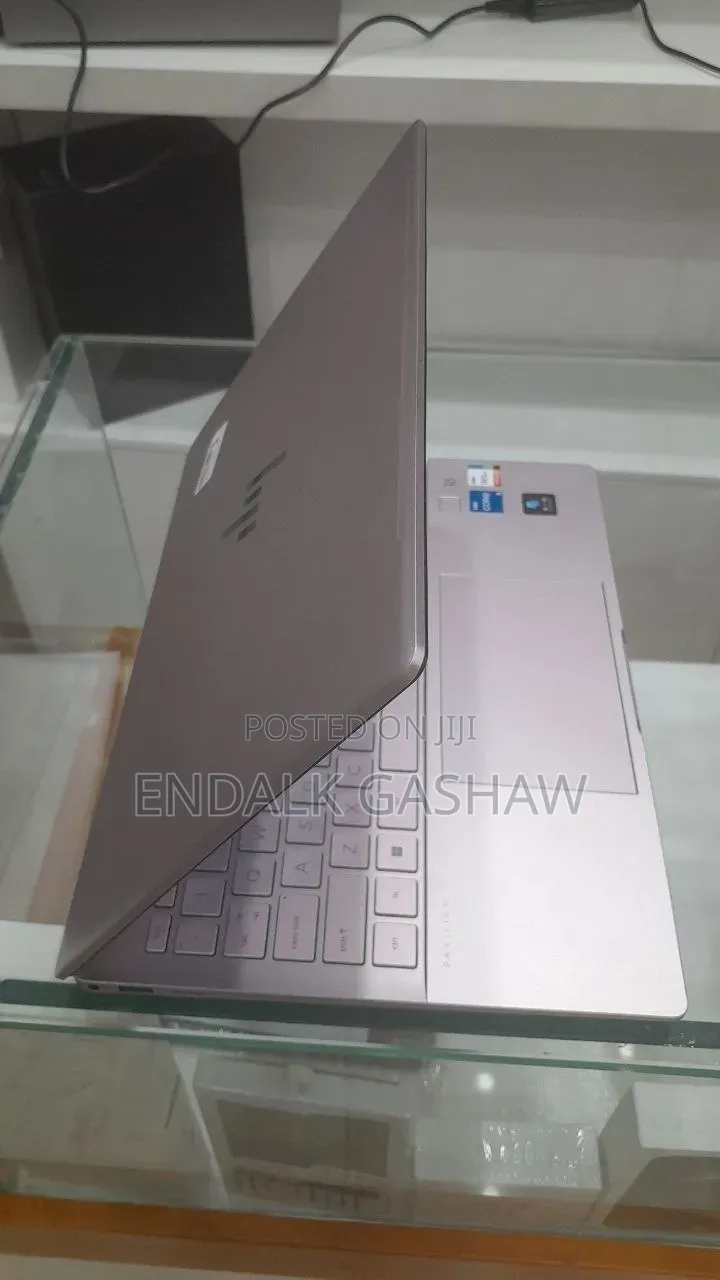 New Laptop HP Pavilion 14 16GB Intel Core i5 SSD 1T