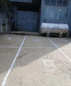 መጋዘን ኪራይ ዊጌት አካባቢ 230 ካሬ