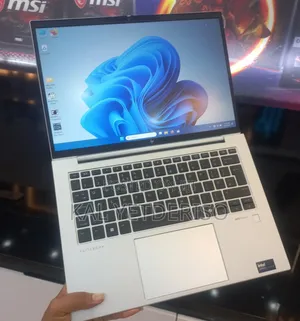 New Laptop HP EliteBook 840 G11 16GB Intel Core Ultra 7 SSD 512GB