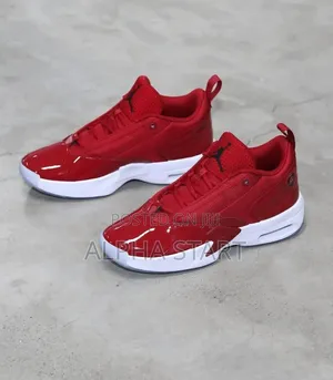 Nike Jordan Max Aura 6 High Master Quality Smooth Sneakers for Man's