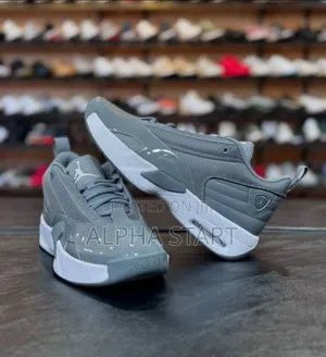 Nike Jordan Max Aura 6 High Master Quality Smooth Sneakers for Man's