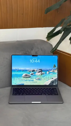 New Laptop Apple MacBook Pro 2021 M1 16GB Apple M1 SSD 512GB