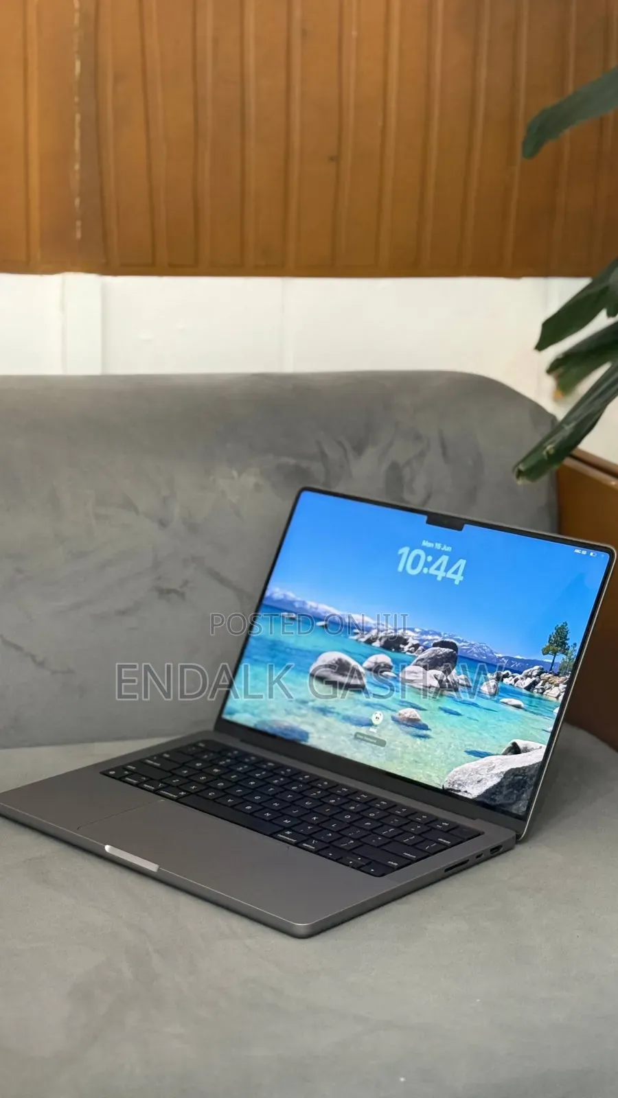 New Laptop Apple MacBook Pro 2021 M1 16GB Apple M1 SSD 512GB