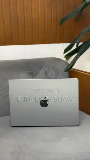 New Laptop Apple MacBook Pro 2021 M1 16GB Apple M1 SSD 512GB