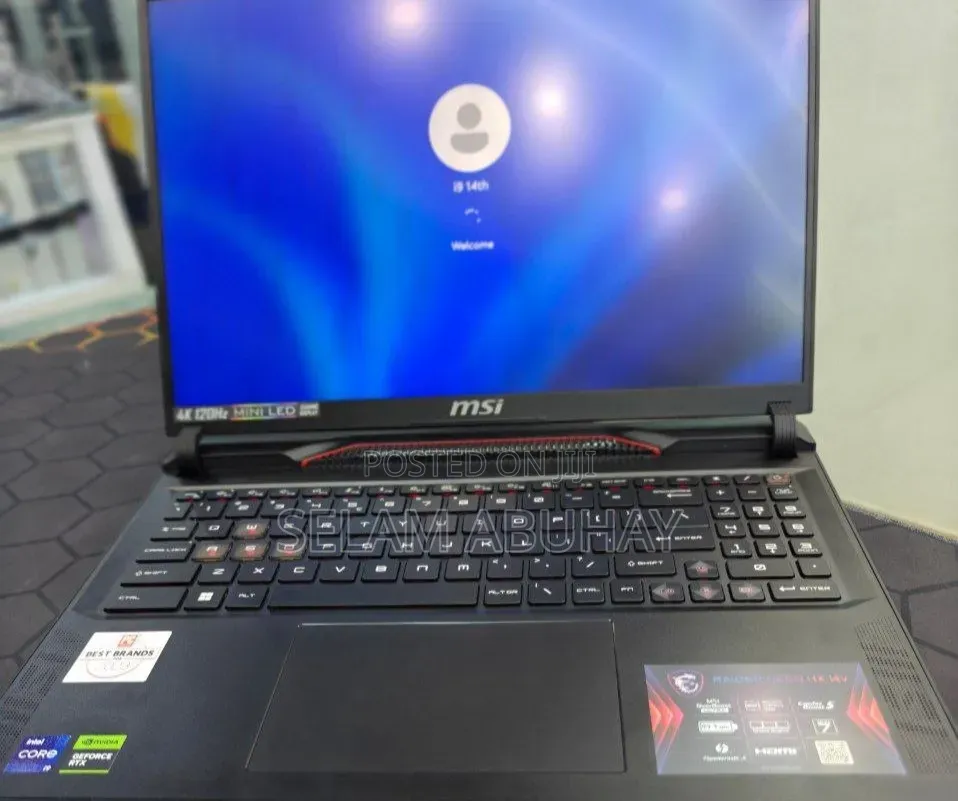 New Laptop MSI Raider 18 HX AI A2XW 16GB Intel Core i9 SSD 1T
