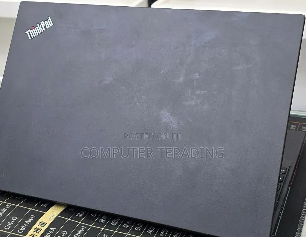 New Laptop Lenovo ThinkPad T490s 16GB Intel Core i5 SSD 256GB
