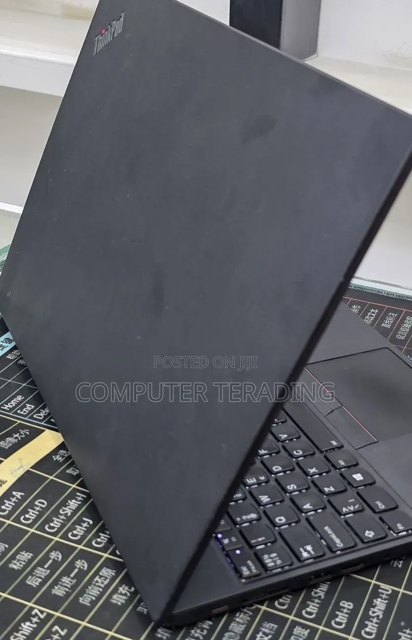 New Laptop Lenovo ThinkPad T490s 16GB Intel Core i5 SSD 256GB