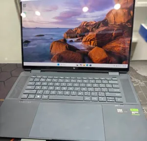 New Laptop HP Spectra 13 32GB Intel Core i7 SSD 1T