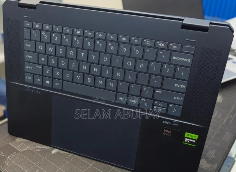 New Laptop HP Spectra 13 32GB Intel Core i7 SSD 1T