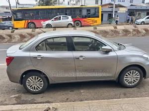 Suzuki Dzire 2022 Silver