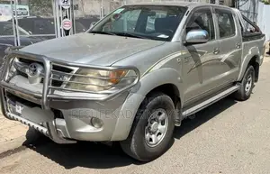 Toyota Hilux 2.5 D-4D Double Cab 4x4 SRX 2007 Silver