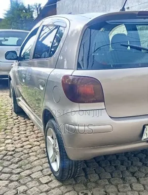 Toyota Vitz 2004 Brown