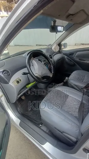 Toyota Vitz 2004 Brown