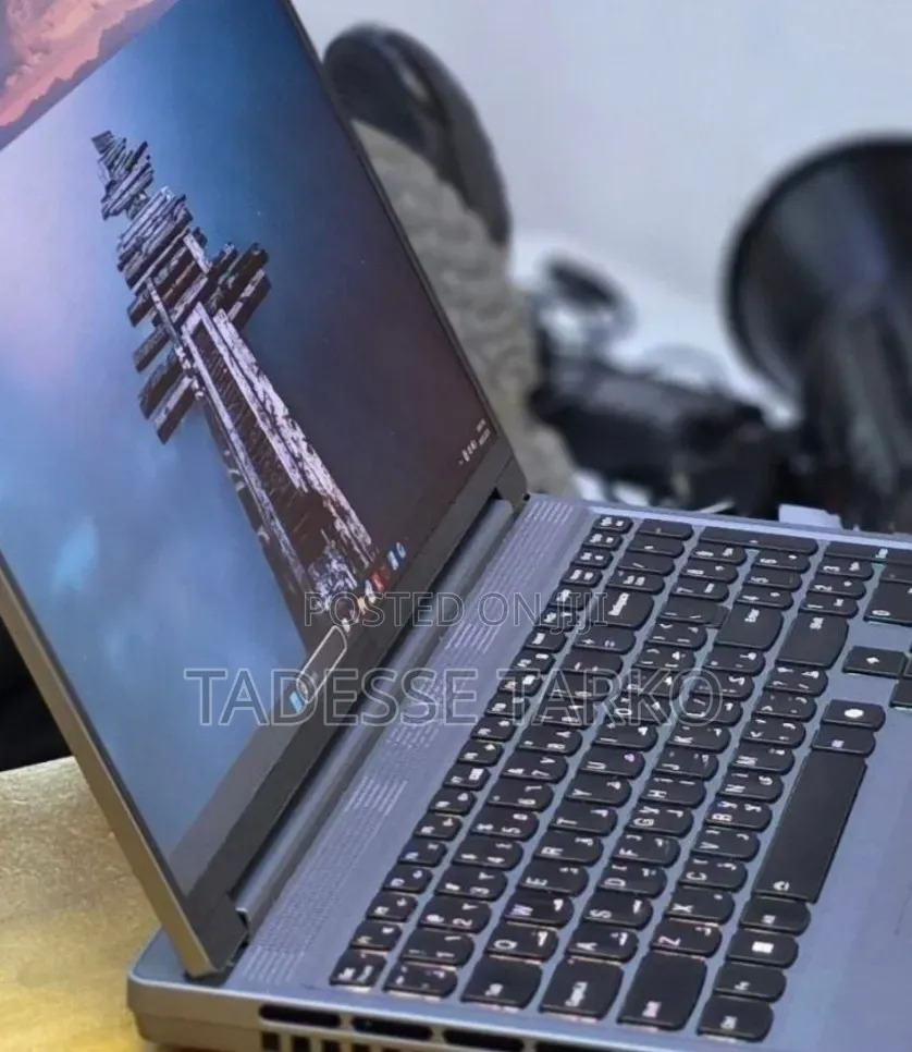 New Laptop Lenovo Legion 5 16GB AMD Ryzen 7 SSD 1T