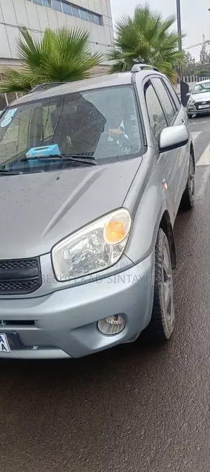 Toyota RAV4 1.8 2005 Green