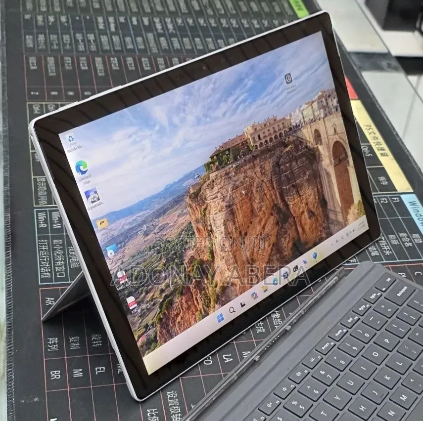 New Laptop Microsoft Surface Pro 7+ 16GB Intel Core i7 SSD 512GB