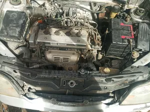Toyota Corolla 1.6 Sedan 1989 Silver