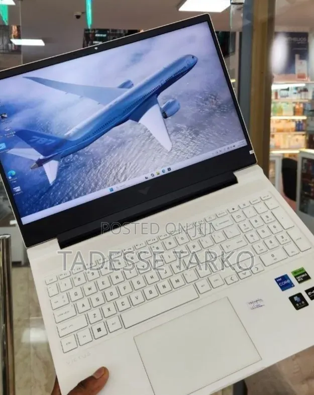 New Laptop HP Victus 16 16GB Intel Core i7 SSD 1T