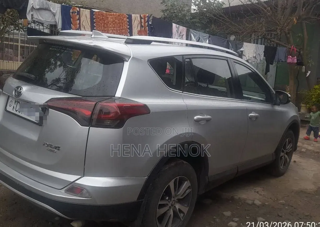 Toyota RAV4 2016 Silver