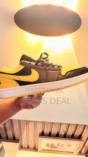 Air Jordan 1 Low Yellow Ochre
