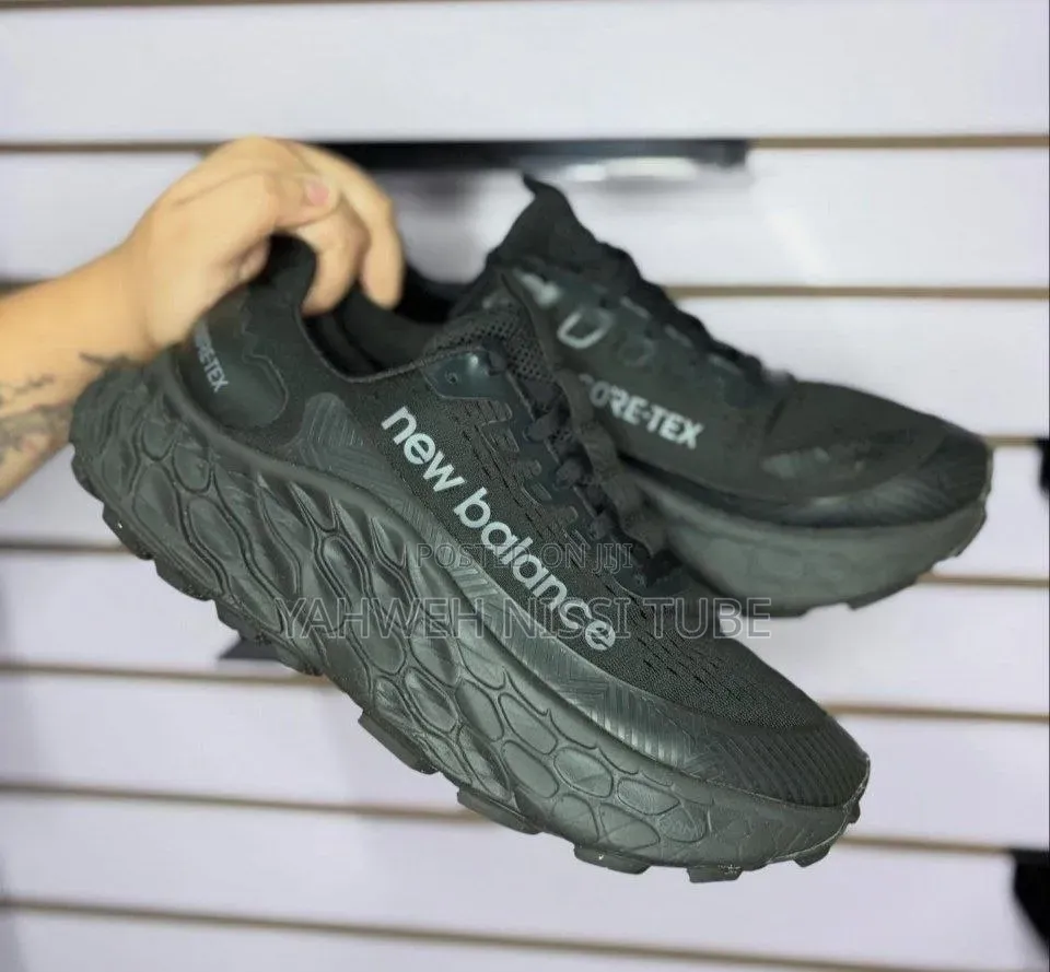 New Balance Fresh Foam X More Trail V3 "Triple Black"