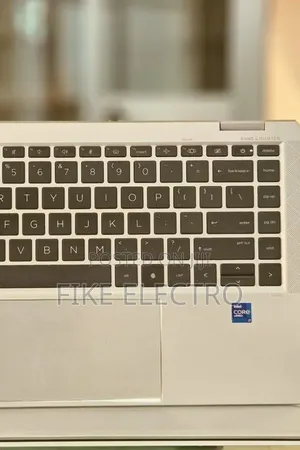 New Laptop HP EliteBook 1040 G8 16GB Intel Core i7 SSD 512GB