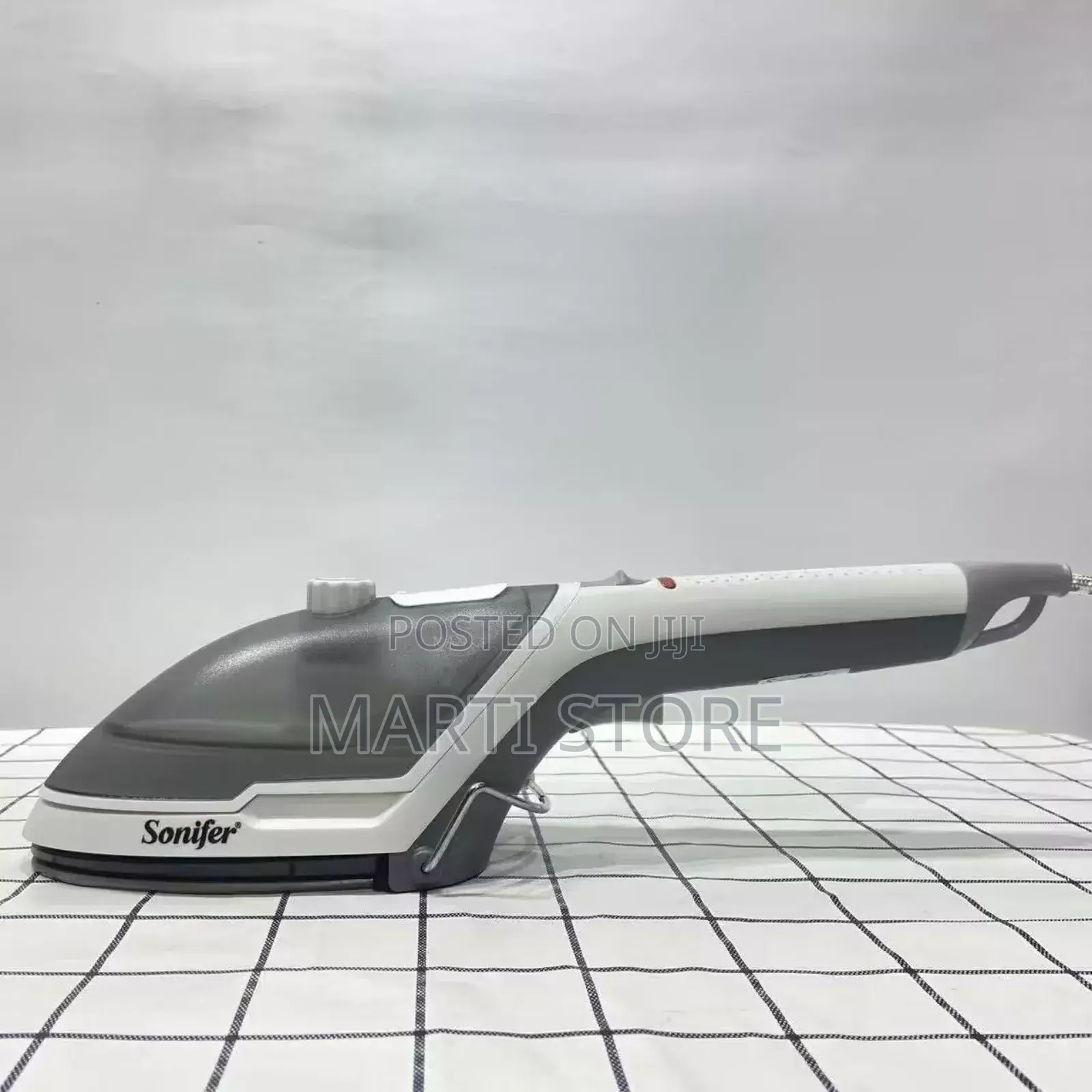 Sonifer Steam Iron